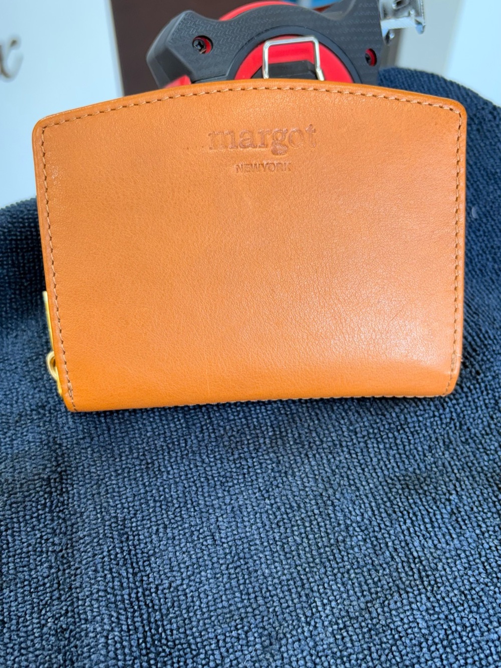margot tan leather compact women
wallet